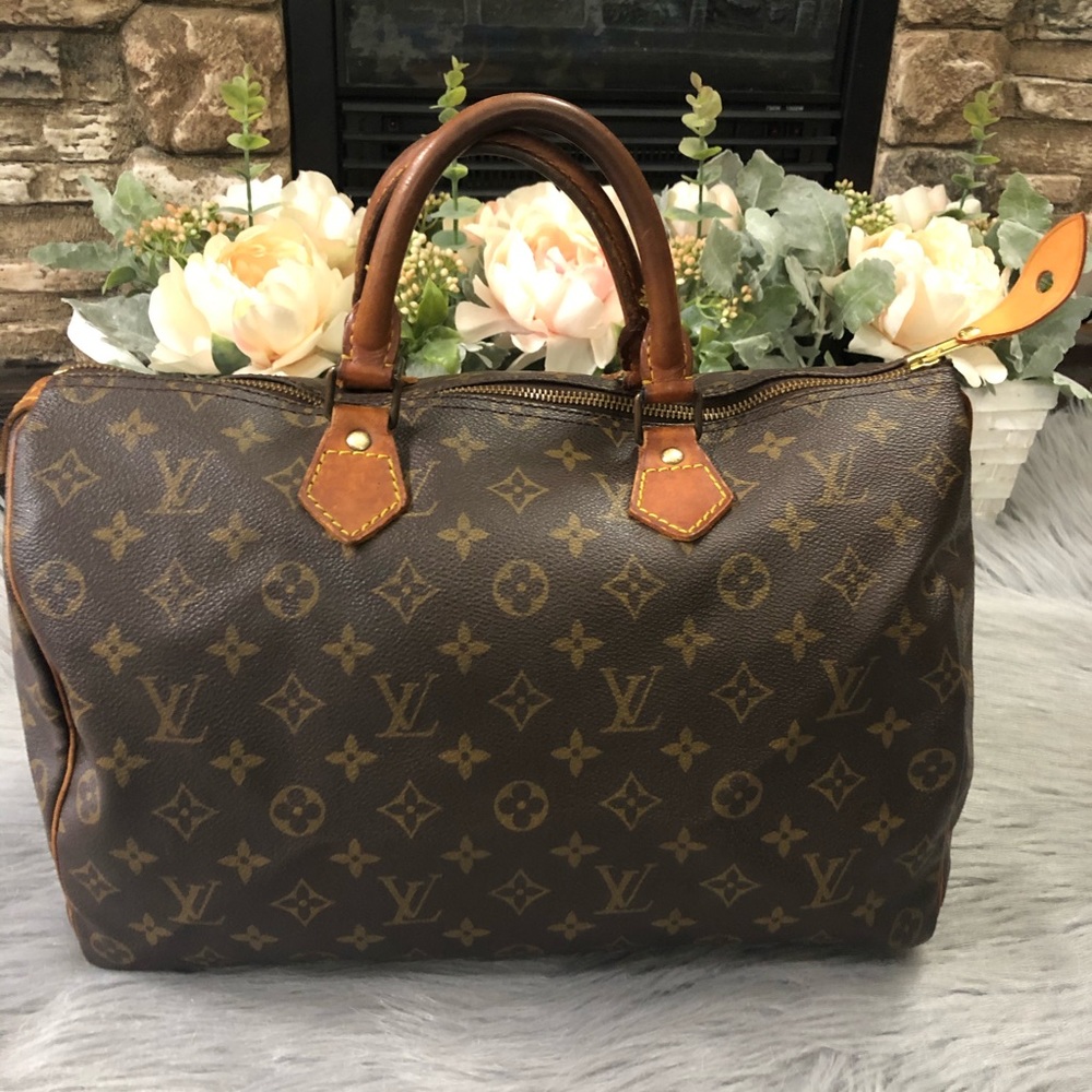 SOLD❌Authentic Louis Vuitton Monogram Speedy 35 - Picture 4 of 8